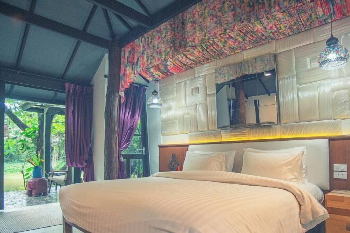 1 chambre, minibar, coffre-fort, bureau