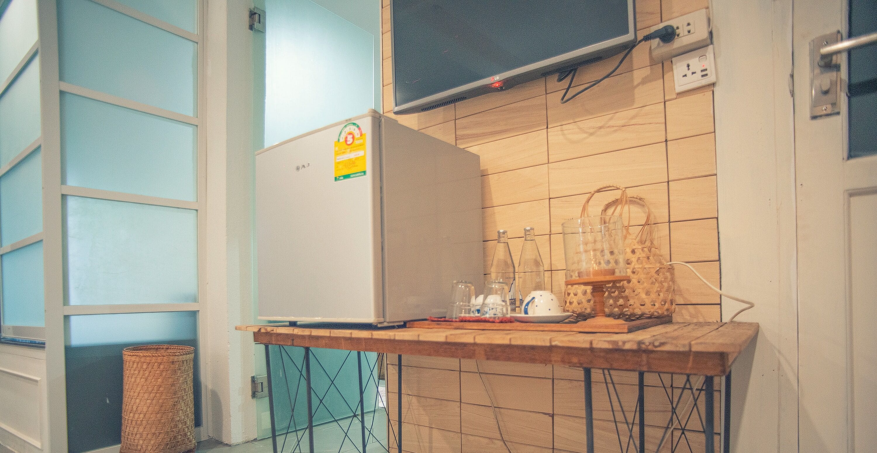 standard double room | 3 bedrooms, minibar, in-room safe, desk