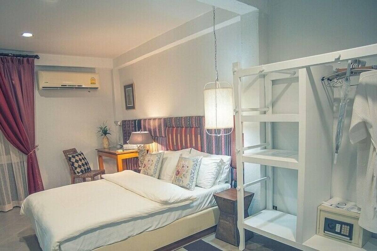 1 habitación, minibar, caja de seguridad en la habitación y escritorio 