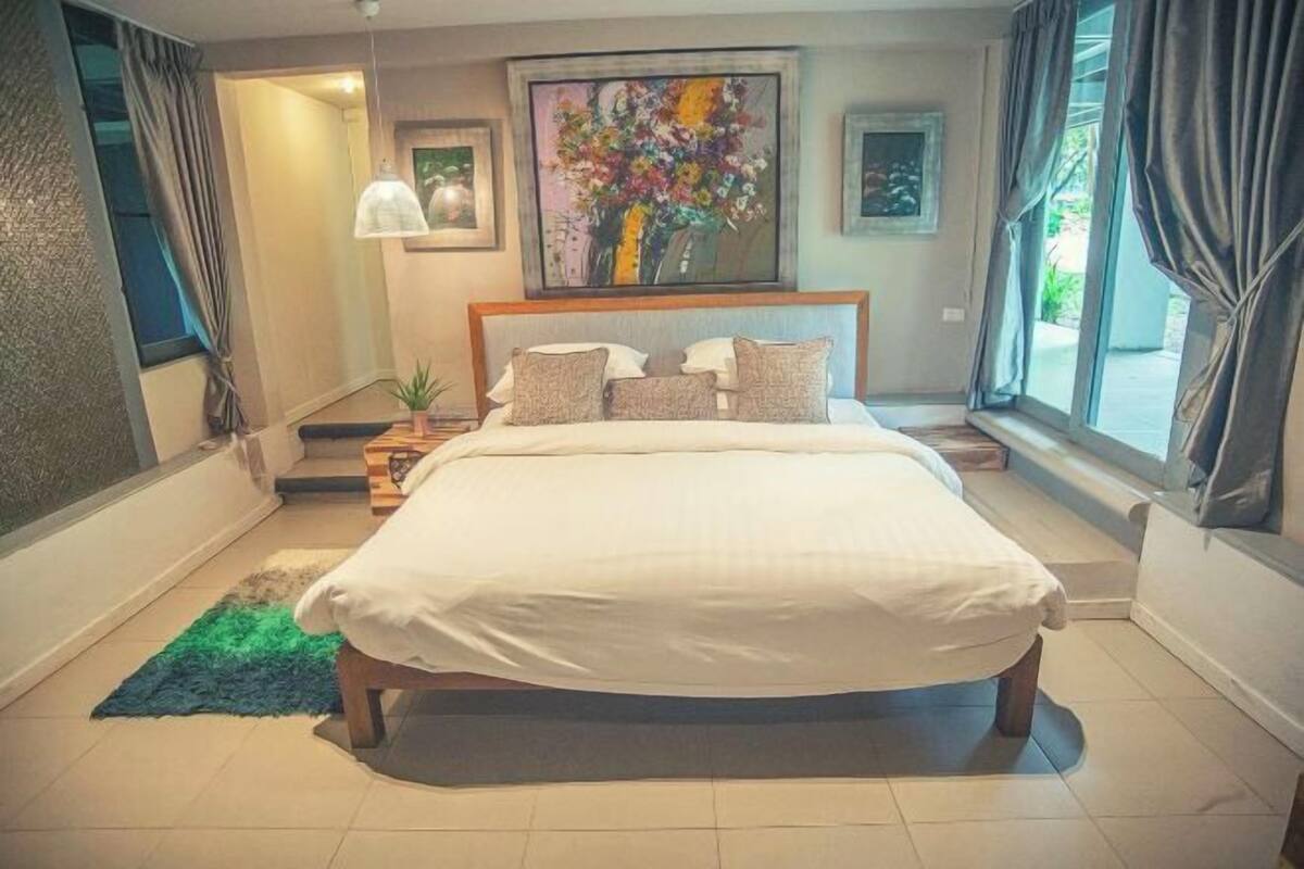 1 chambre, minibar, coffre-fort, bureau