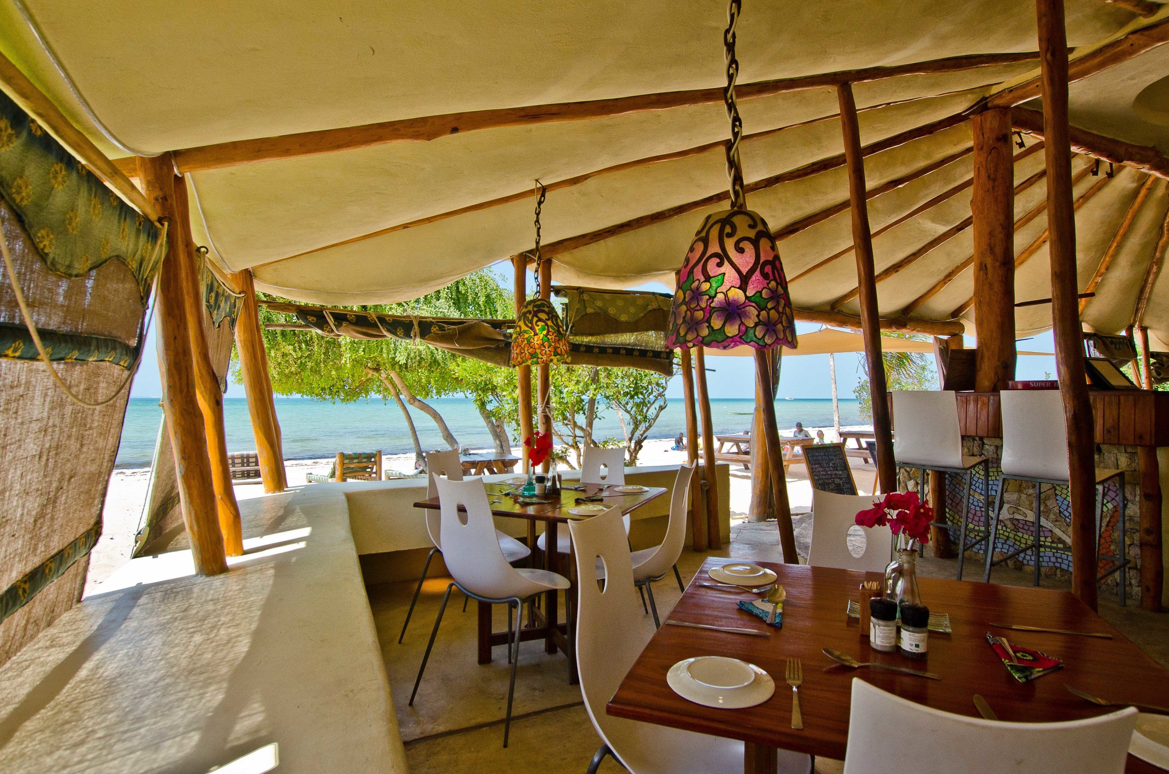 free daily full breakfast