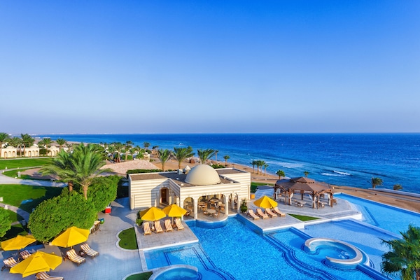Outdoor pool, pool umbrellas, sun loungers