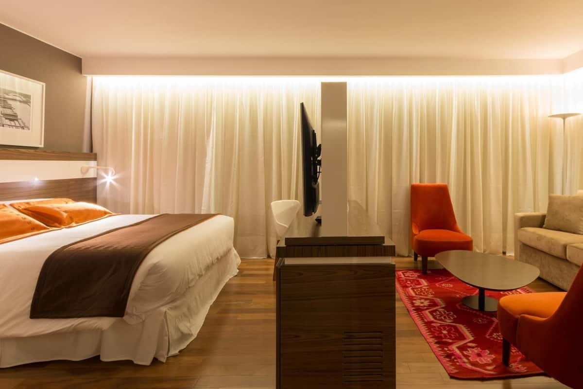 Minibar, in-room safe, desk, blackout drapes