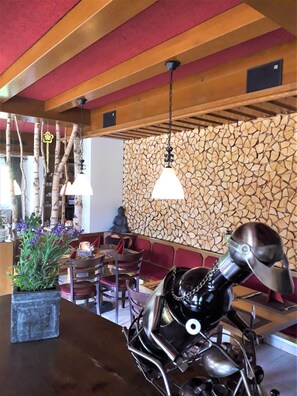 Serveert diner, regionale gerechten