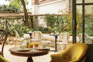 Garden - Hotel de l'Avre (Paris)