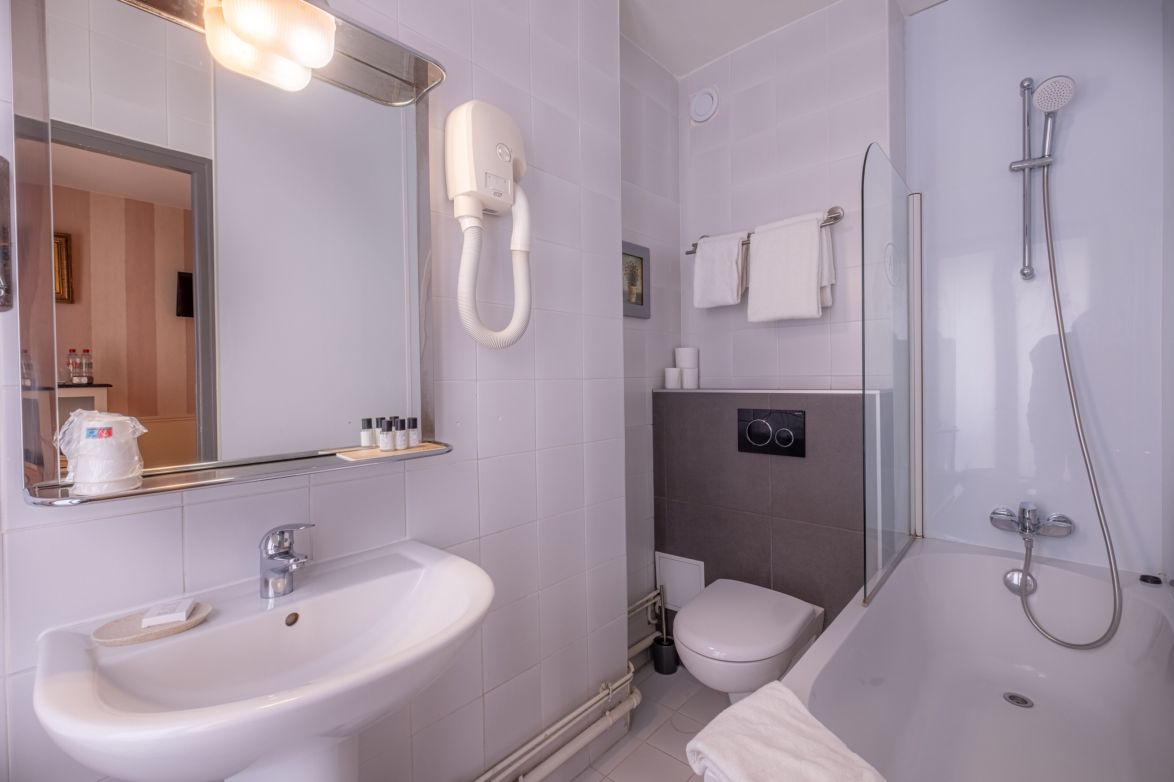 traditional room, city view | bathroom | free toiletries, hair dryer, towels, soap