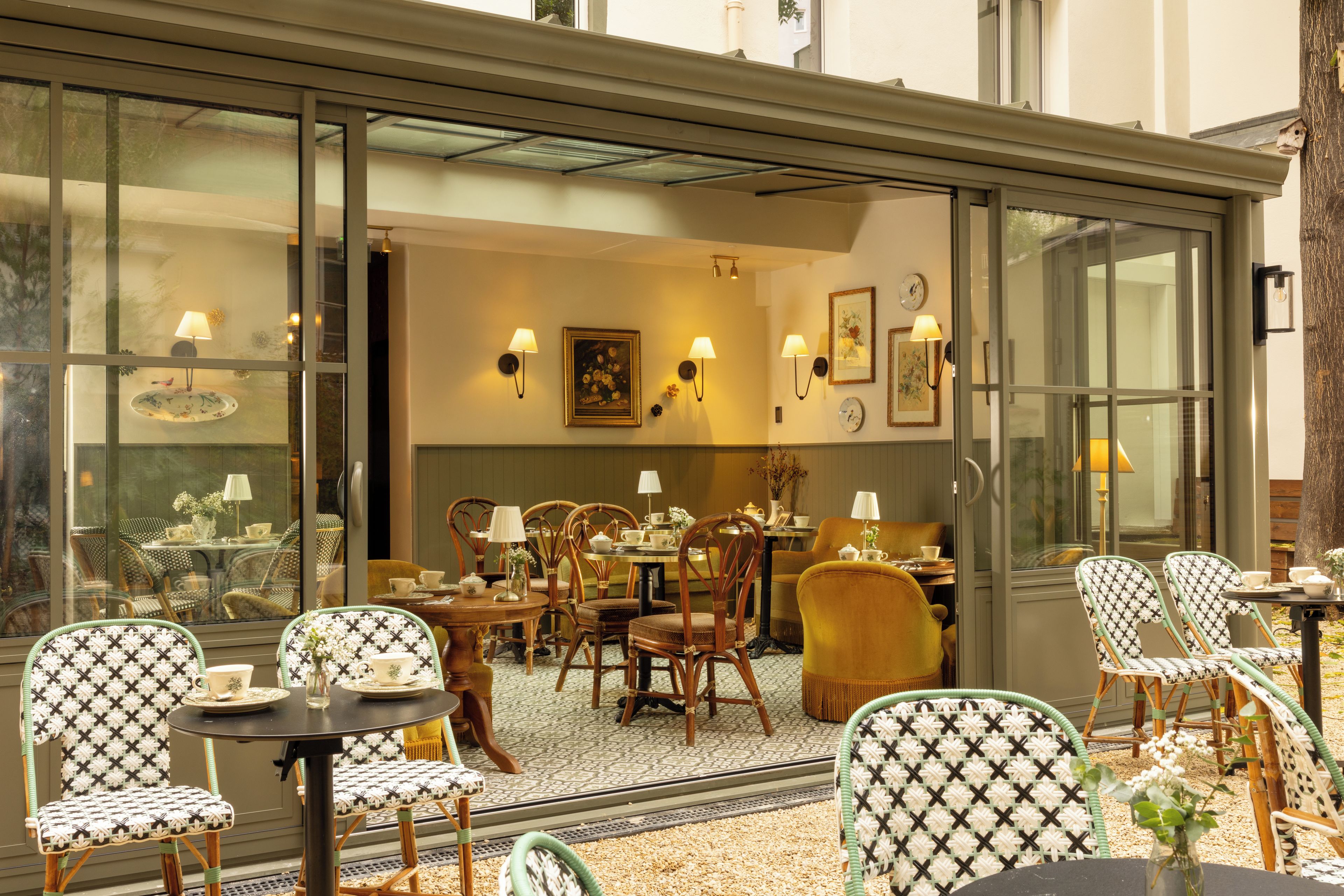 Breakfast area