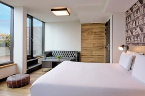 Deluxe King - Terrace Studio | Blackout drapes, soundproofing, iron/ironing board, free WiFi - Generator Paris (Paris)