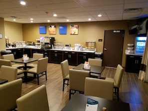 Free daily continental breakfast