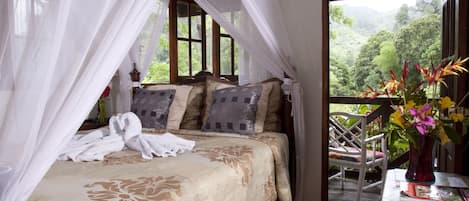 Cabin, Balcony, Mountain View | Individually decorated, individually furnished, iron/ironing board