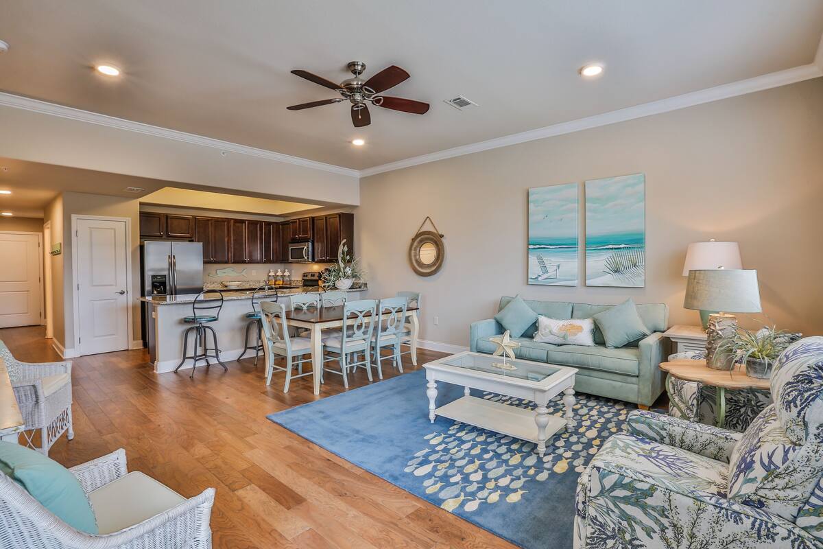 Premium Apartment, 3 Bedrooms | Living room | Flat-screen TV