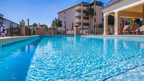 Outdoor pool - Alerio by Bliss Beach Rentals (Miramar Beach)