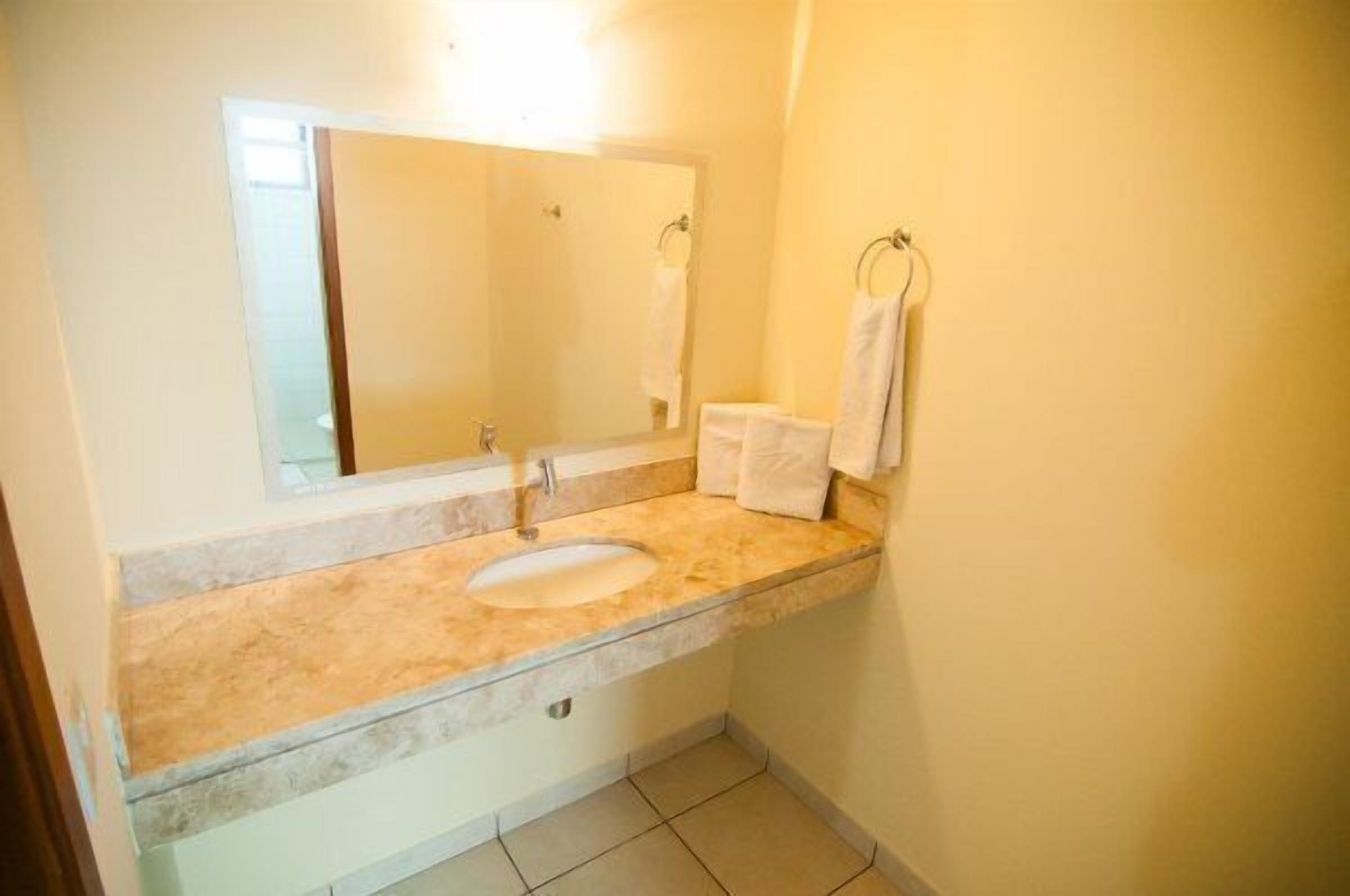 standard double or twin room | bathroom sink