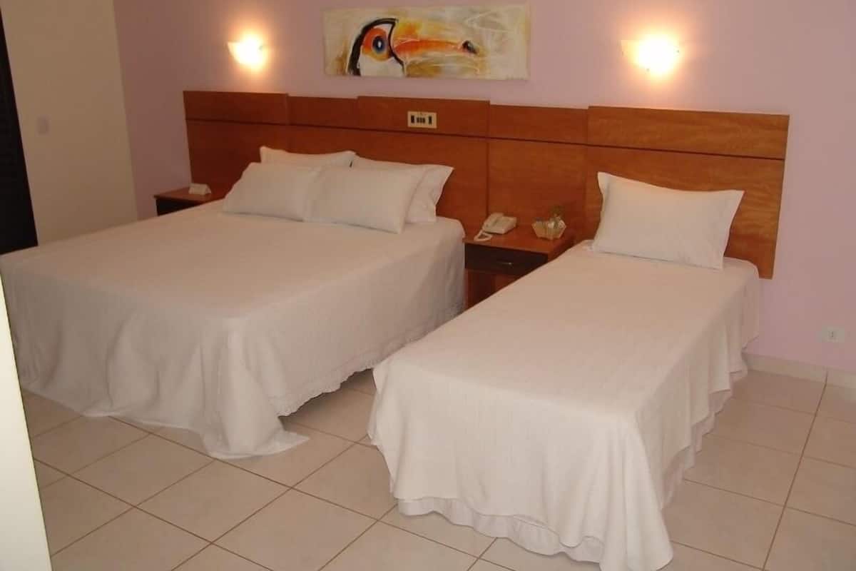 Literie de qualité supérieure, coffres-forts dans les chambres