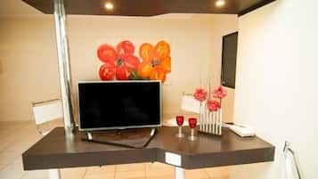 Premium bedding, in-room safe, individually decorated, desk