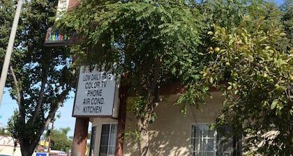 Budget Inn