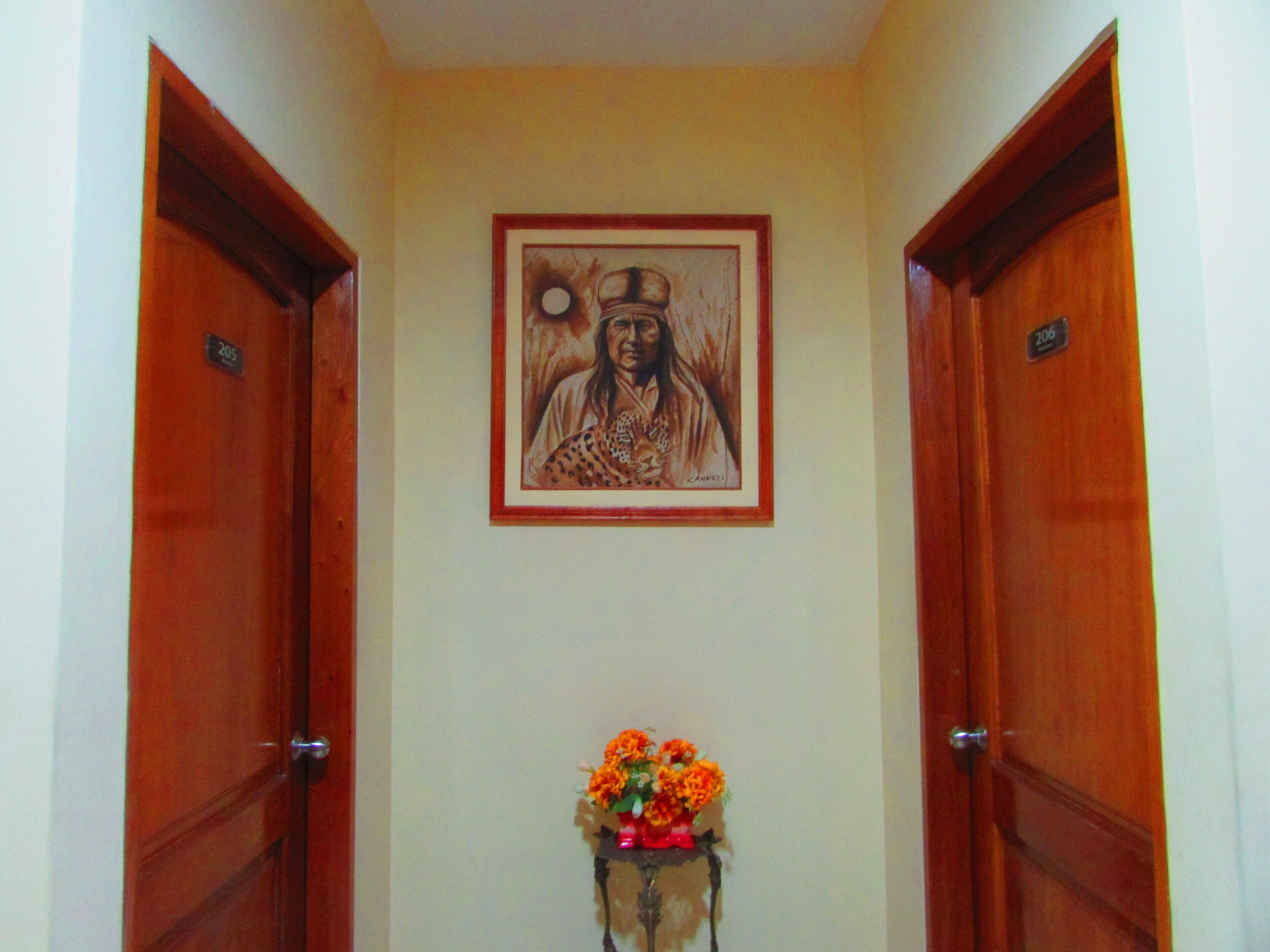 double room | living area | 32-inch led tv with cable channels, tv