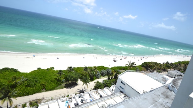 View from property - Collins Studios by Design Suites Miami (Miami Beach)