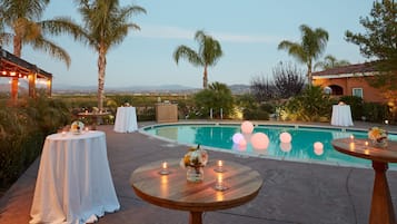 Outdoor pool, pool cabanas (surcharge), pool umbrellas