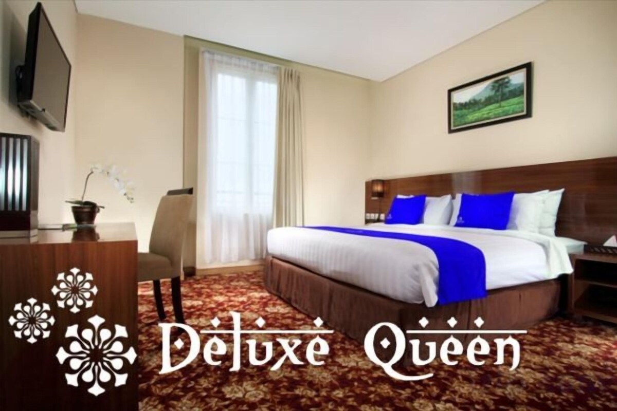 Deluxe Queen Room