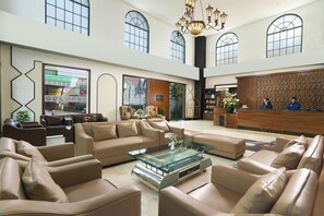 Lobby - Hotel Namira Syariah Pekalongan (Pekalongan)