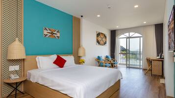 Minibar, in-room safe, individually furnished, desk