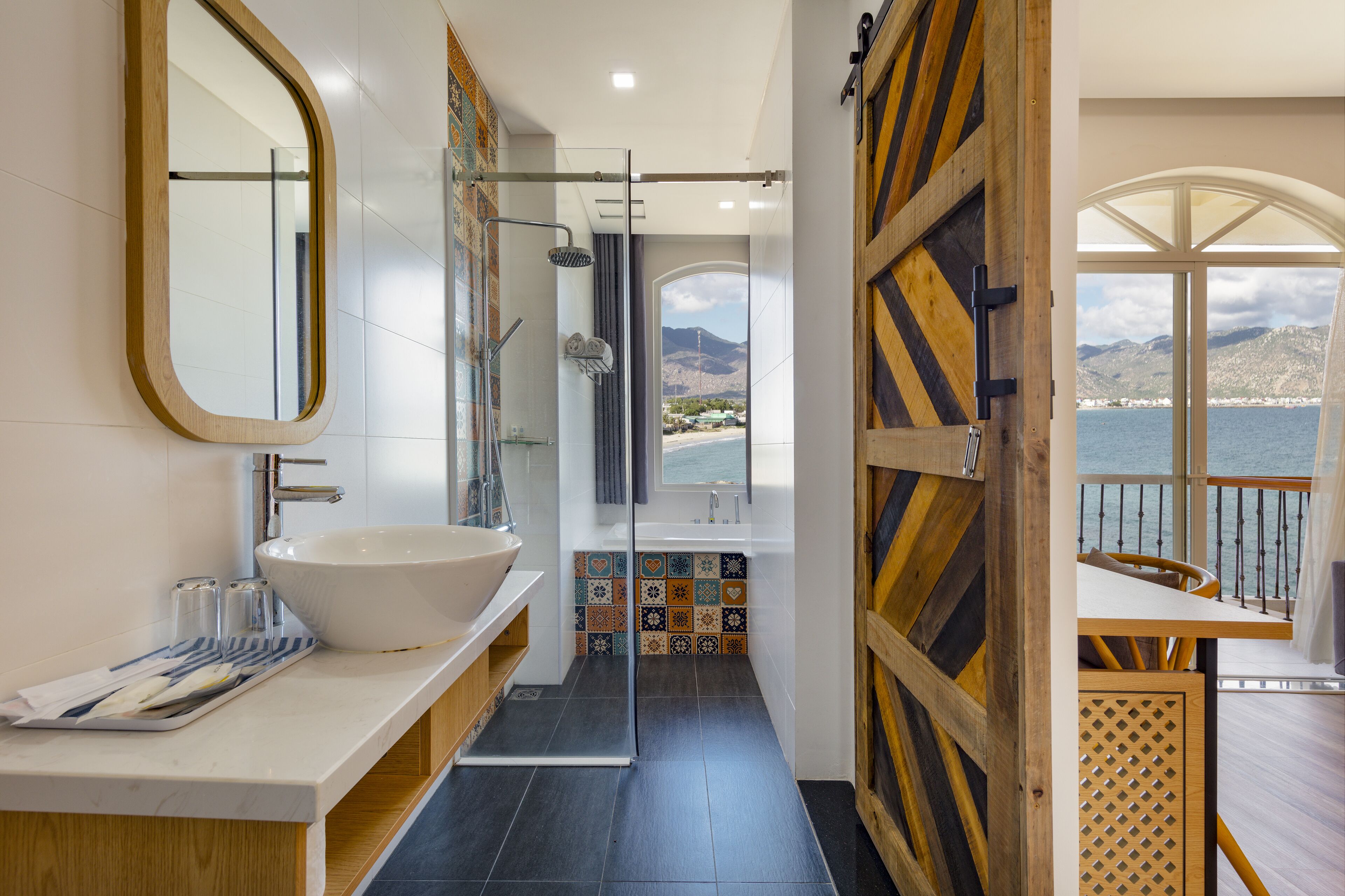 Shower, free toiletries, hair dryer, slippers