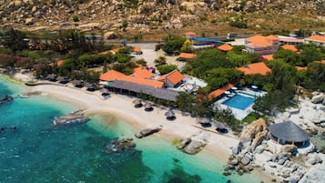 Private beach, white sand, sun-loungers, beach umbrellas