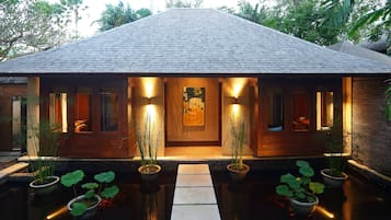 2 Bedrooms Private Pool Villa