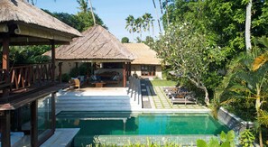 2 Bedrooms Private Pool Villa | Courtyard view