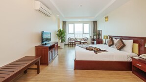 Standard Room, City View | In-room safe, desk, soundproofing, WiFi (free) - Tan Binh Hotel (Dong Hoi)