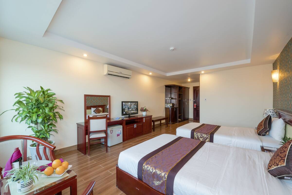 Superior Room, City View | In-room safe, desk, soundproofing, WiFi (free)