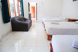 ห้องแฟมิลี่ | ตู้นิรภัยในห้องพัก