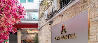 Hotel - 61 Luong Ngoc Quyen