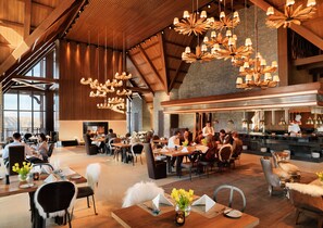 Daily buffet breakfast for a fee - Park Chalet, Shahdag, Autograph Collection (Qusar)