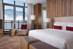 Executive Suite, 1 King Bed, Balcony (View) | Hypo-allergenic bedding, minibar, in-room safe, desk - Park Chalet, Shahdag, Autograph Collection (Qusar)
