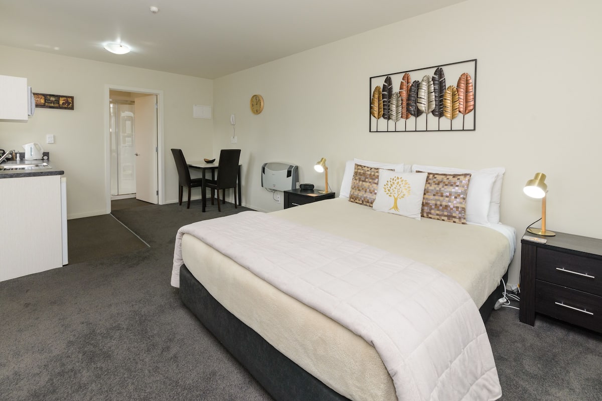 Soundproofing, iron/ironing board, free WiFi, bed sheets