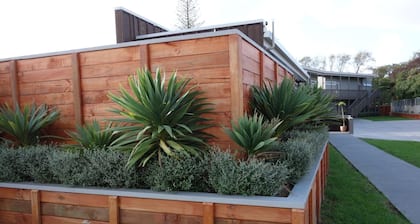 Parakai Springs Lodge