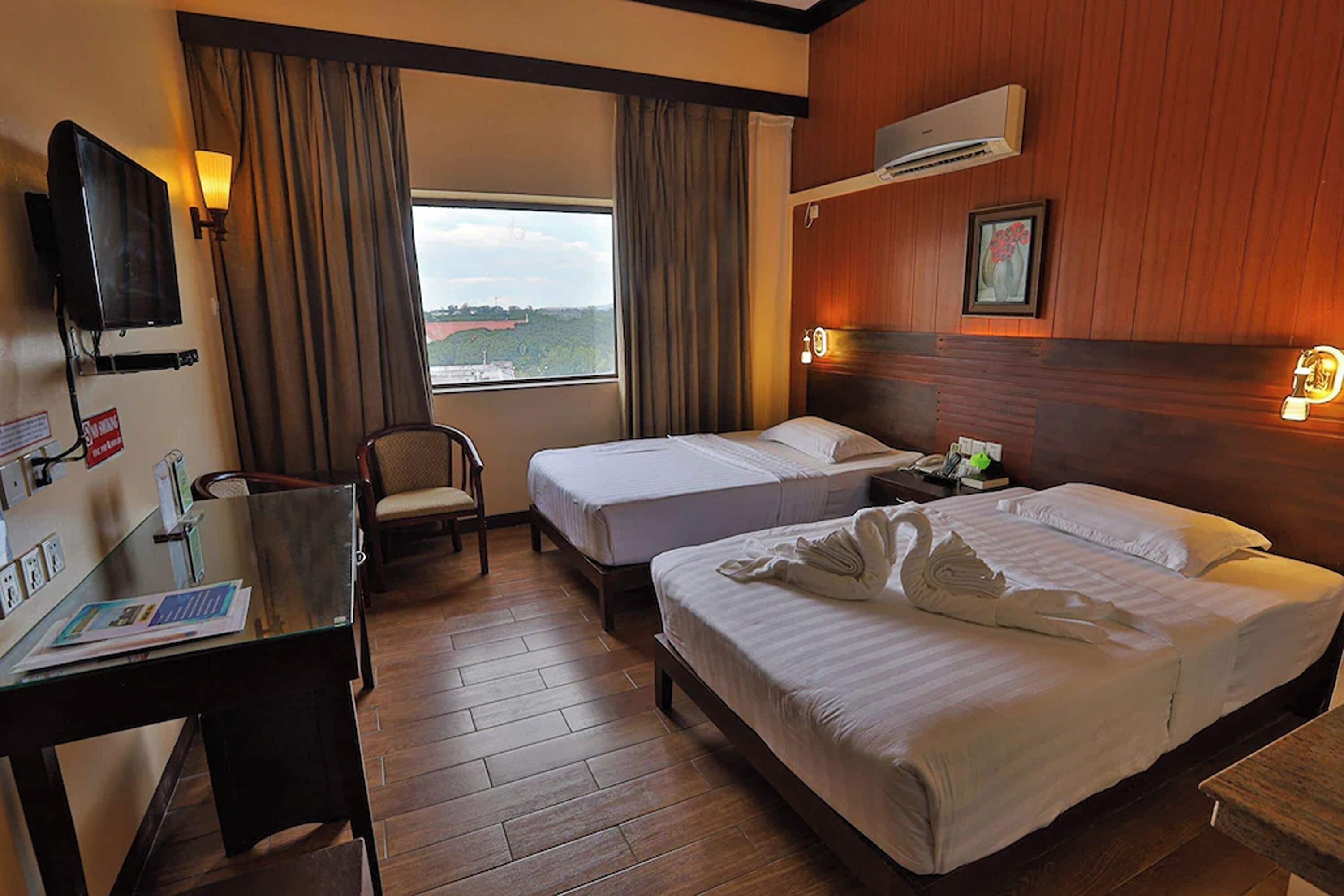 Tomannsrom – deluxe | Minibar, skrivebord, blendingsgardiner og ekstrasenger (mot et tillegg)