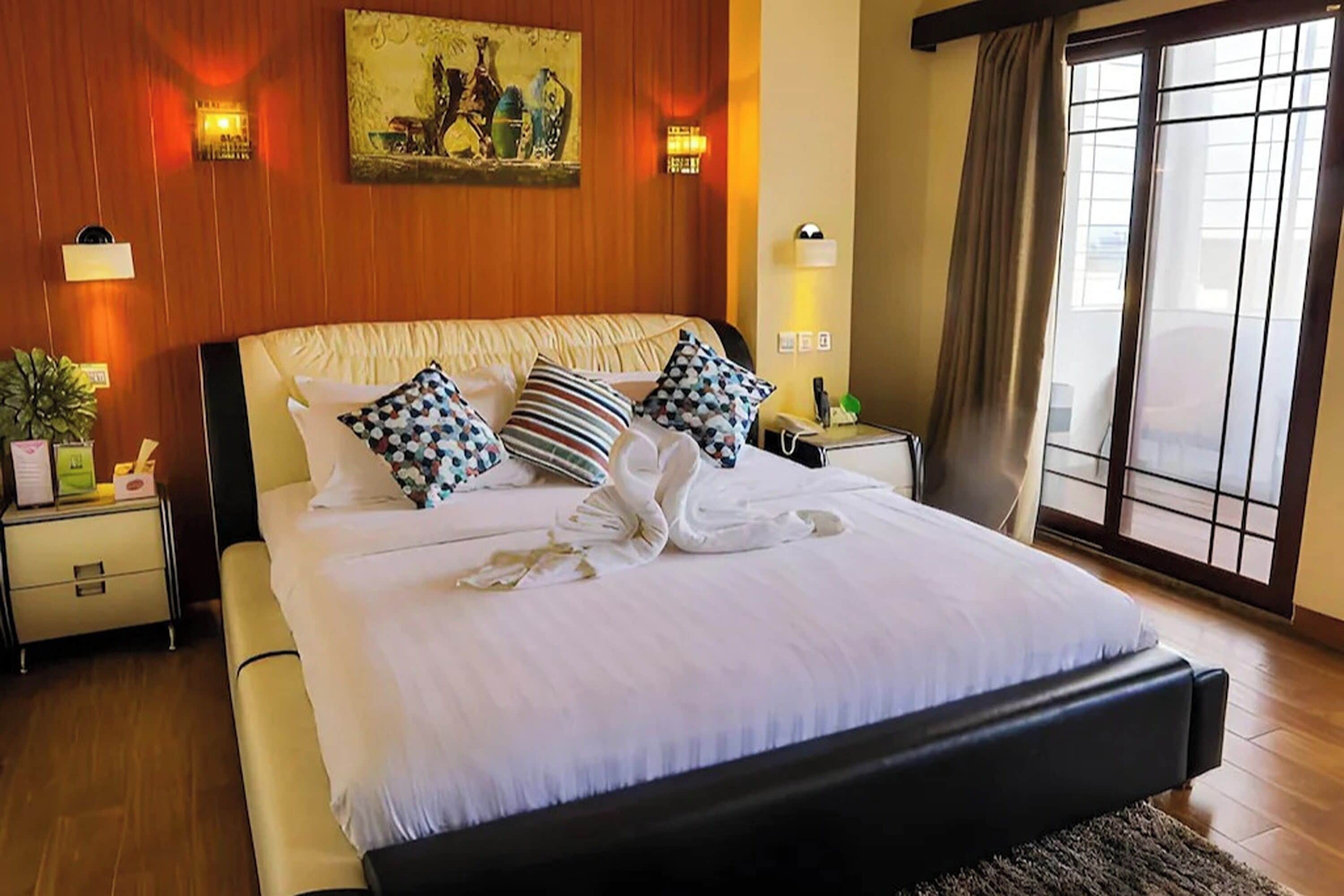 华丽套房, 城市景观 | 迷你吧、办公桌、遮光窗帘、折叠床/加床（额外收费）