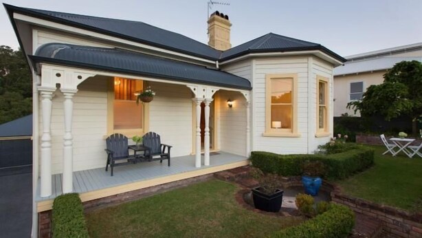 Exterior - Hosking House (New Plymouth)