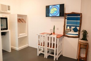 Ropa de cama de alta calidad, camas Select Comfort y minibar 