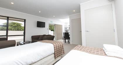 Parkview Motor Inn, Pukekohe