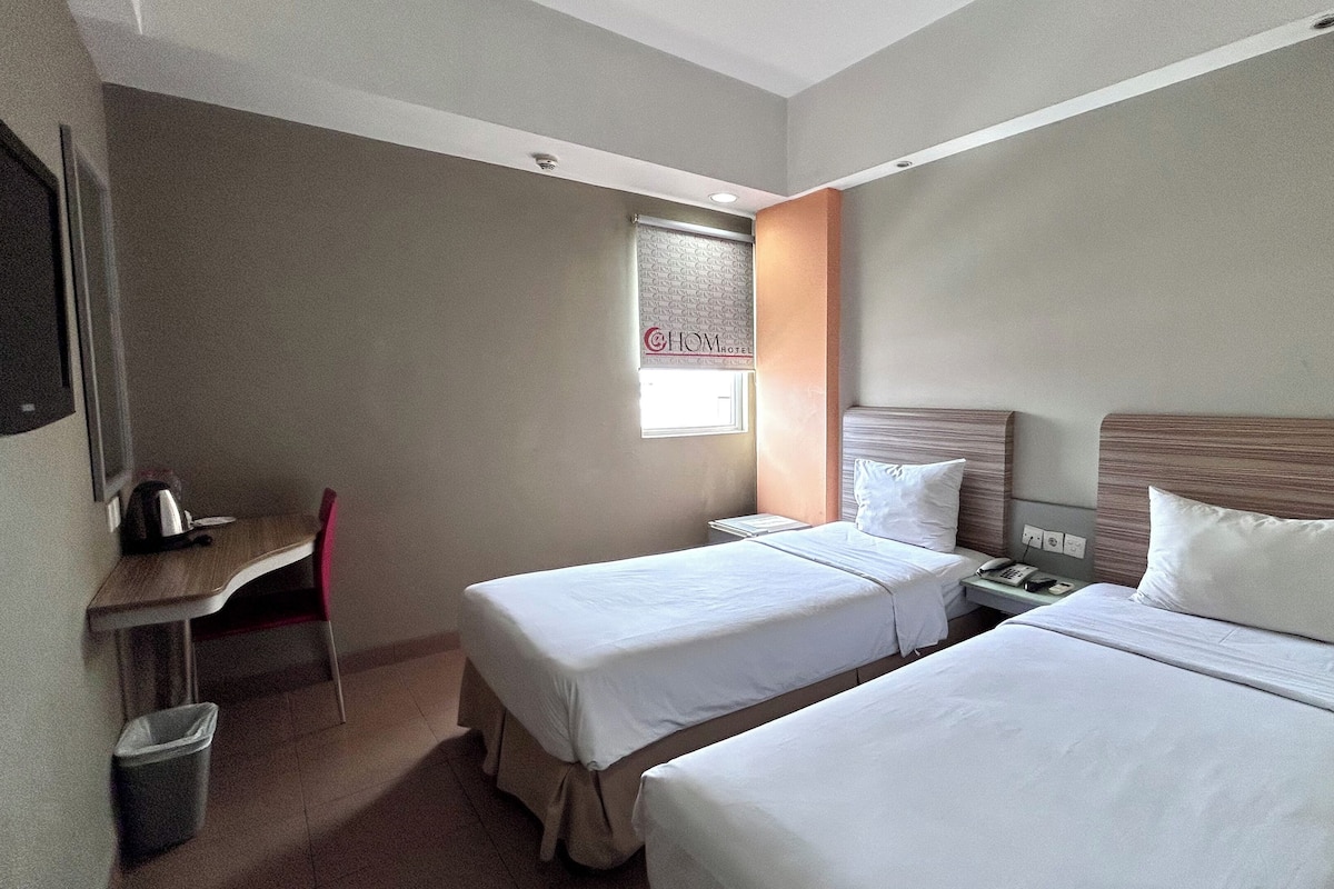 Superior Twin Room | In-room safe, desk, soundproofing, free WiFi