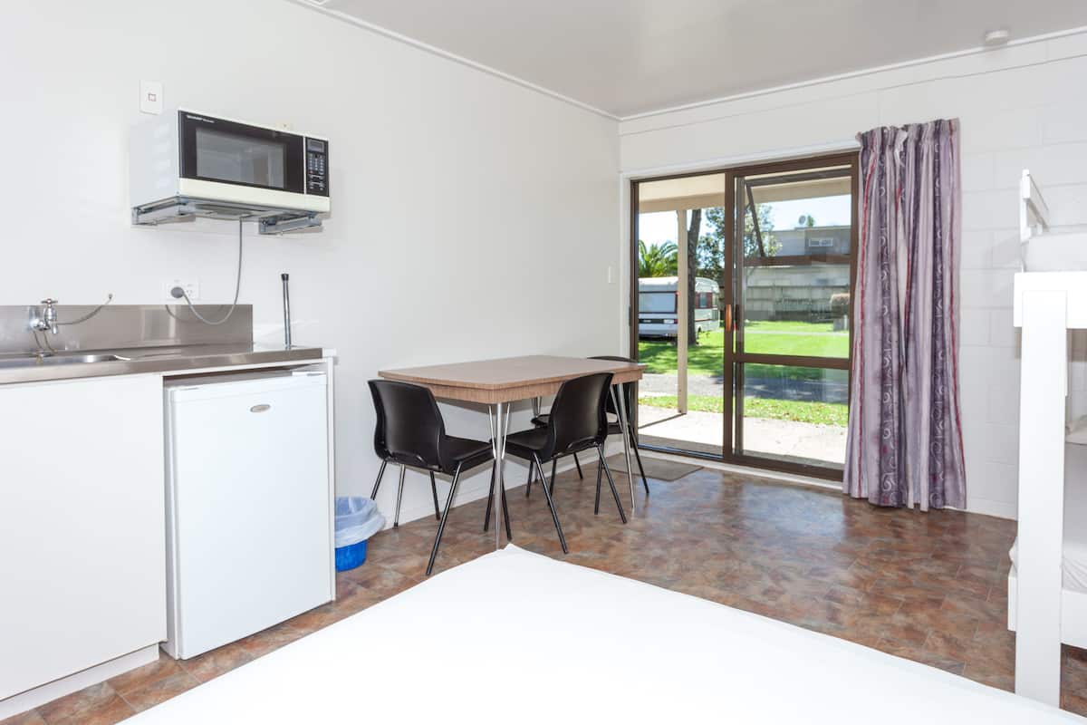 Camera Standard, non fumatori, bagno condiviso (kitchen cabin sleeps four) | Pasti in camera
