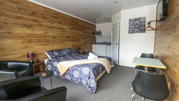 Premium Studio | Free WiFi