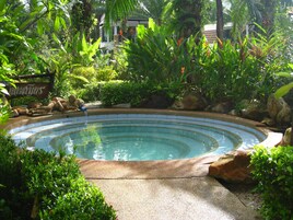 2 piscinas al aire libre