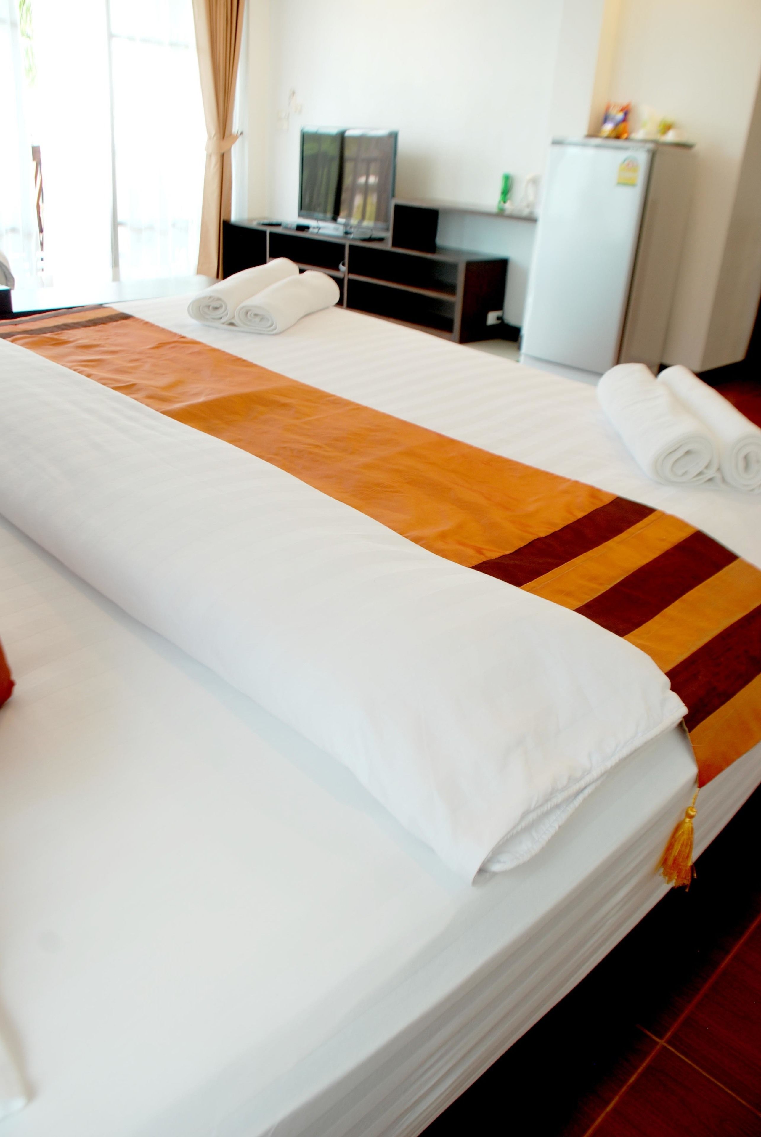 superior double room | minibar, in-room safe, desk, free cots/infant beds