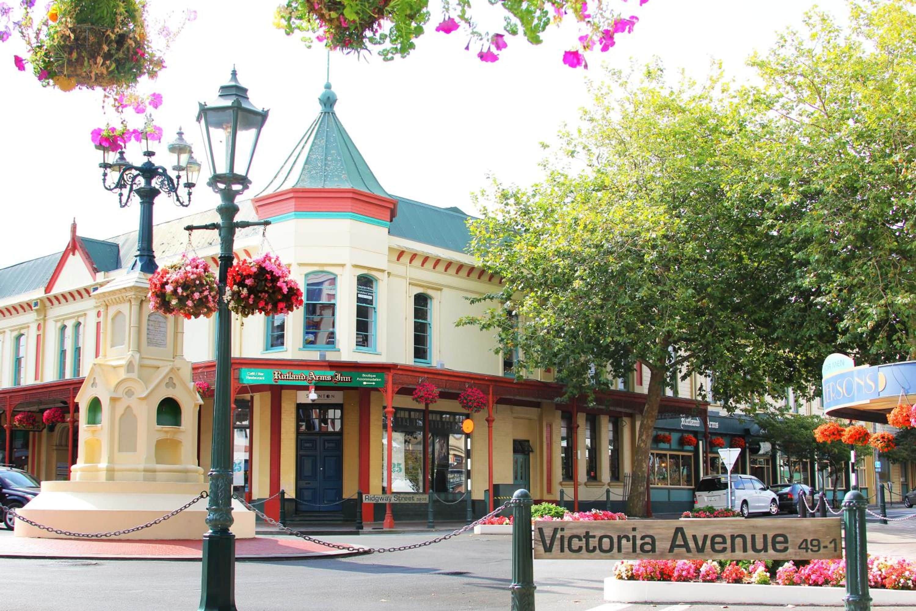 A building with a sign for 'Victoria Avenue 49-1'.