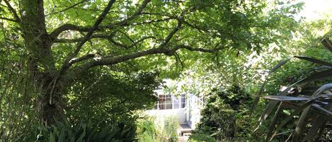 小屋, 小廚, 山景 | 獨特設計、獨特裝修、手提電腦工作空間、隔音